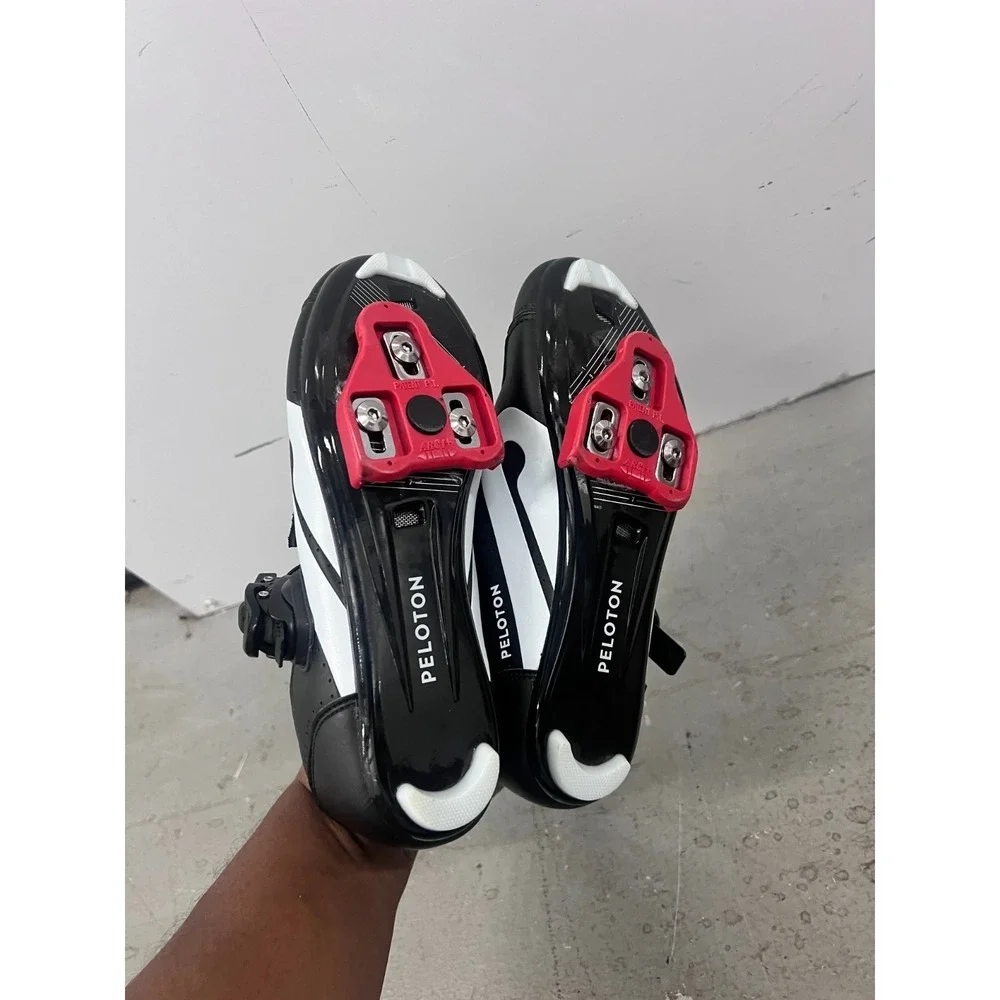 Peloton Cycling Shoes Unisex EU 38‎ Black White Adjustable Strap Delta Cleats